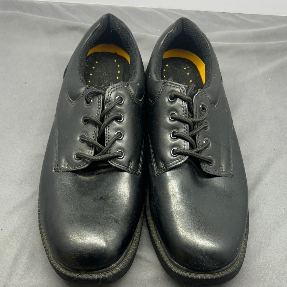 Safetrax Classic High quality Men's safety shoe. ‎ Oil/slip resistant Size 12
